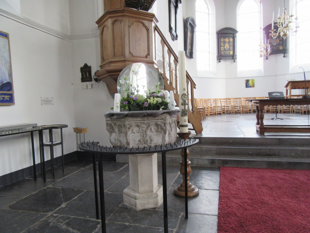 Oude-Kerk-interieur-doopvont-1030x773